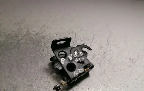 Peugeot 806 Tailgate/trunk/boot lock/catch/latch