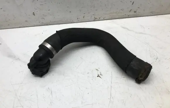 Audi A6 S6 C6 4F Engine coolant pipe/hose