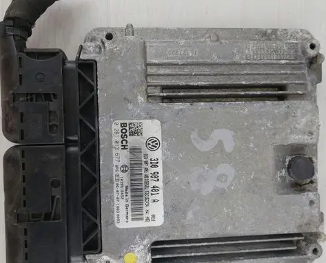 Volkswagen Phaeton Engine control unit/module 3D0907401A 8E0907401AB 0281013677