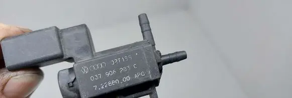 Audi A6 S6 C6 4F Turbo solenoid valve 037906283C