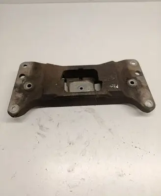 BMW 5 F10 F11 Gearbox mounting bracket 6781222
