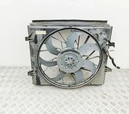 Jeep Grand Cherokee Radiator cooling fan shroud 52014787AC 52014708AC