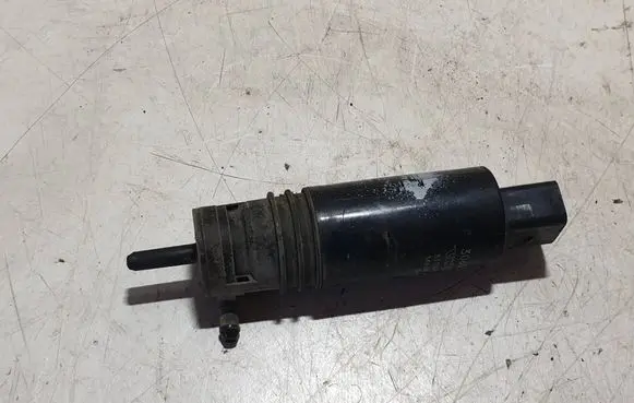 Volvo XC70 Headlight washer pump 30655138 3112641