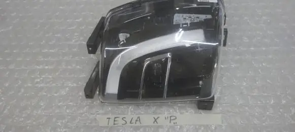 Tesla Model X LED Daytime headlight 103433100B U1032019 055679