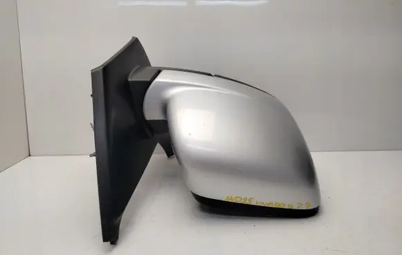 Opel Vivaro Front door electric wing mirror 