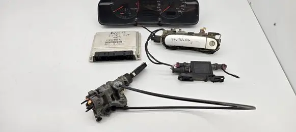 Audi A4 S4 B5 8D Engine ECU kit and lock set 8D0907401F 8D0919861F 4B0905851B