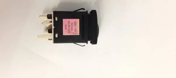 Fog light switch