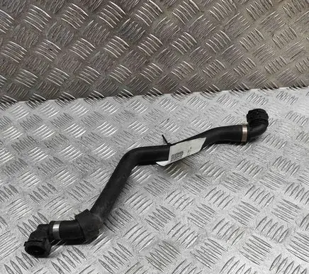 Mercedes-Benz GLC X253 C253 Engine coolant pipe/hose A2535010584