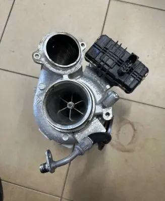 BMW 5 G30 G31 Turbo 833534 8584218 835109