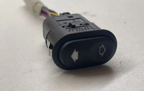 Land Rover Range Rover Velar Seat control switch 15B679AA 7W17 42936