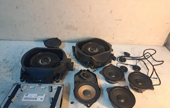 BMW X6 M Audio system kit 