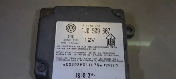 Volkswagen PASSAT B5 Airbag control unit/module 1J0909607