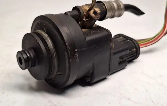 BMW 5 E60 E61 Fuel filter heater 7788702 13327788702