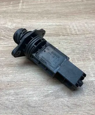 BMW X5 E70 Mass air flow meter 771251A 516