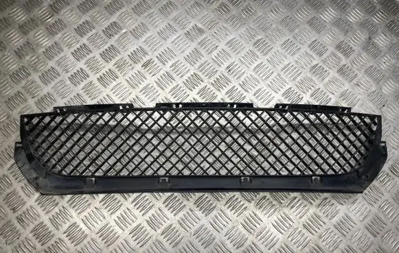 BMW 3 E46 Front bumper upper radiator grill 