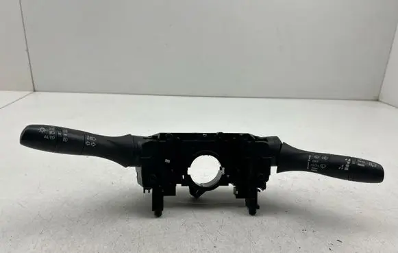 Wiper turn signal indicator stalk/switch