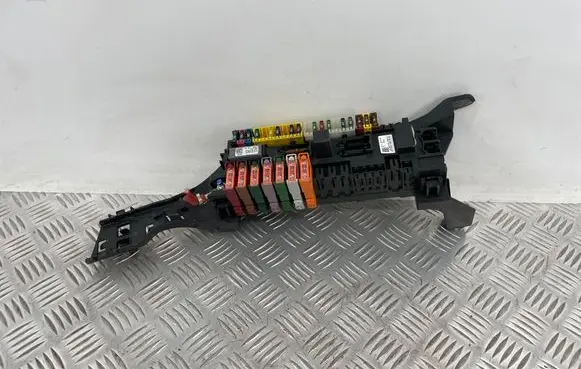 Mercedes-Benz GL X166 Fuse module A1665402380 13936426 YAP2677112