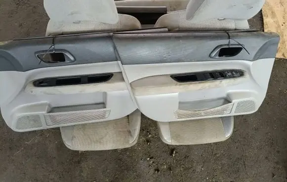 Subaru Forester SG Seat and door cards trim set 