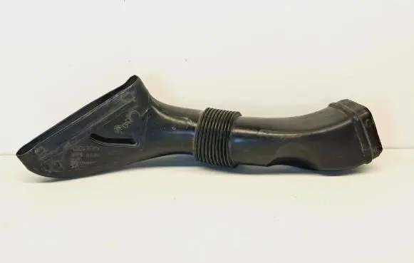 Volvo V70 Air intake hose/pipe 8638624 6766 LSA33