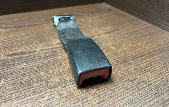Fiat Grande Punto Rear seatbelt buckle 735403702 607530000C