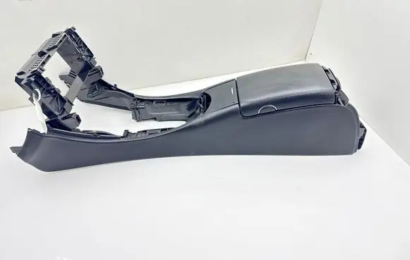 Mercedes-Benz CLS C219 Armrest A2196800350