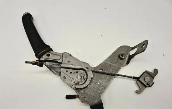 Volvo XC70 Handbrake/parking brake lever assembly