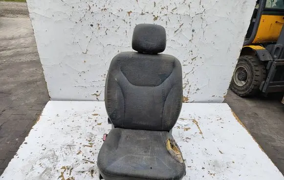 Renault Trafic II (X83) Front driver seat 