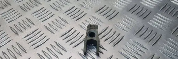 Volvo S80 Fuel Injector clamp holder