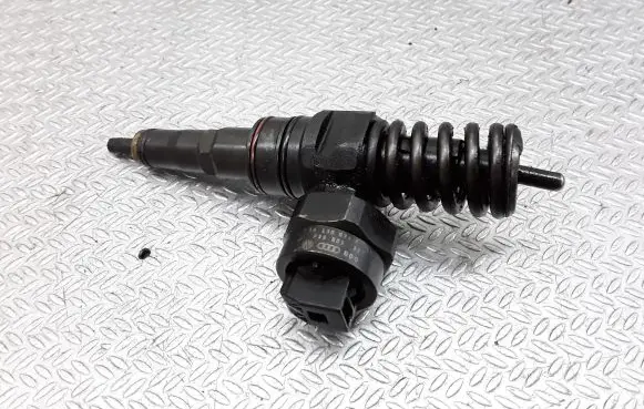 Ford Galaxy Fuel injector 038130073F