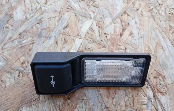 BMW 1 E81 E87 Boot/trunk interior light 6949439