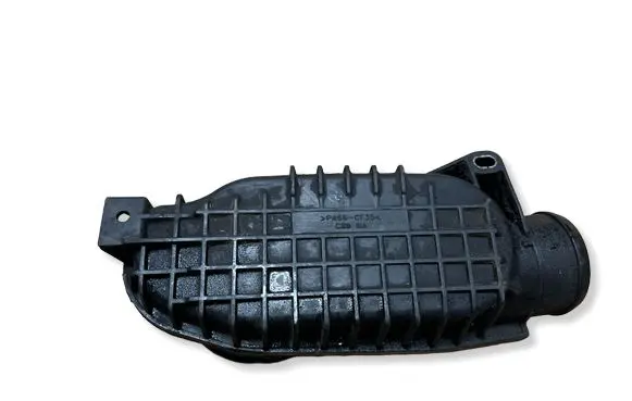Land Rover Discovery 3 - LR3 Air intake duct part 4H2Q6K770BB