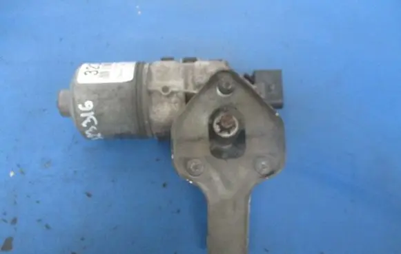 Skoda Fabia Mk1 (6Y) Front wiper linkage and motor 6Q1955119A