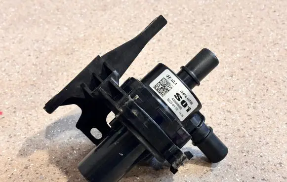 Electric auxiliary coolant/water pump