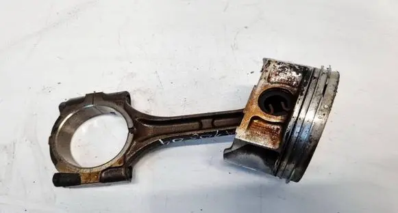 Subaru B9 Tribeca Piston with connecting rod 