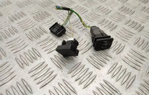 Toyota Aygo AB40 Headlight level height control switch 841520D090