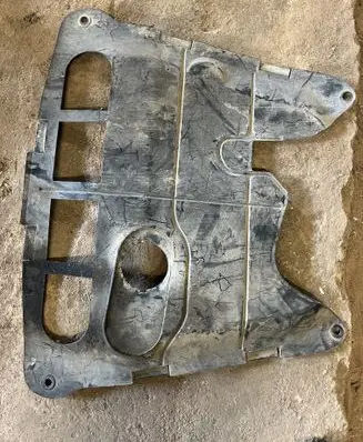 Renault Kangoo I Engine splash shield/under tray 6000073585
