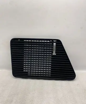 Rear air vent grill
