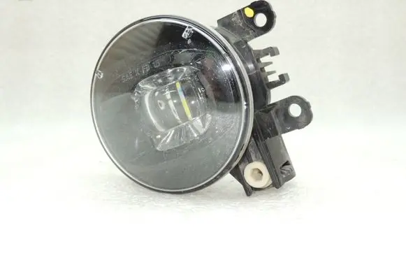 Renault Captur Front fog light 261555538R