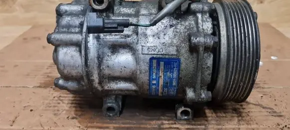 Volvo C30 Air conditioning (A/C) compressor (pump) 3M5H19D629HE