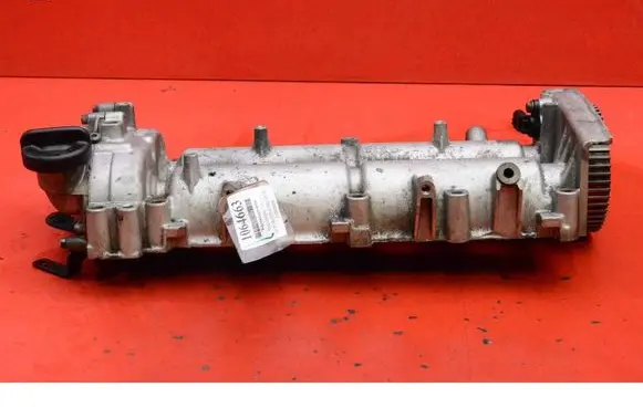 Opel Insignia A Rocker cam cover 55565668