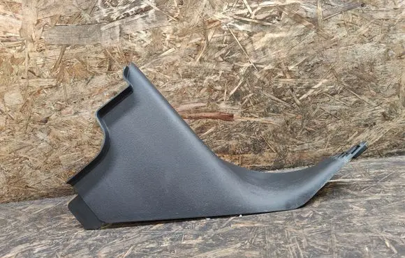 Land Rover Discovery 5 (A) pillar trim HY3202348BA