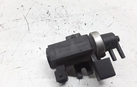 BMW 5 E60 E61 Turbo solenoid valve 72279600