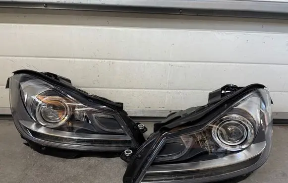 Mercedes-Benz C W204 Headlights/headlamps set A2048204539 A2048203639