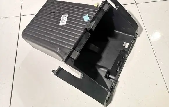Ford Focus Glove box 4m51a06044cewdvd