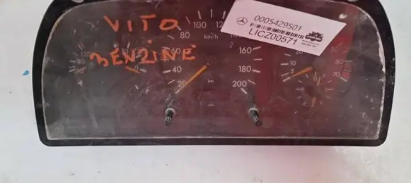 Mercedes-Benz Vito Viano W638 Speedometer (instrument cluster) 0005429501