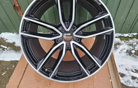 Mercedes-Benz GLS X167 R23 light alloy rim A1674017800