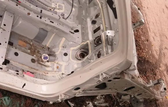 Mitsubishi Outlander Pillar (middle) KRIS46786