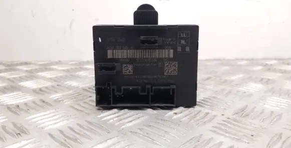 Audi A3 S3 8V Door control unit/module 5Q0959595A