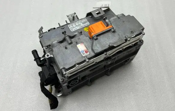 Audi A3 8Y Voltage converter inverter 5QS907070F