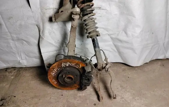 Alfa Romeo 147 Front wheel hub spindle knuckle